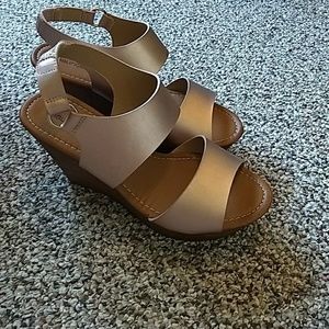 Gold wedge sandals